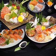 ซูชิ ออน ไฟร์ พรีเมียร์ เพลส ศรีนครินทร์