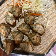 เมนูของร้าน เกี๊ยวจีน & โต๊ะกลม สตรีทฟู้ด พระราม 9 ถ.พระรามเก้า 49 (ซอย 9)