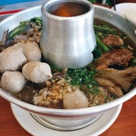 เมนูของร้าน ก๋วยเตี๋ยวสวนเนื้อ