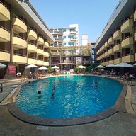 บารอน บีช โฮเทล