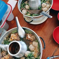 ก๋วยเตี๋ยวสวนเนื้อ