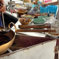 เลิศโอชา เนื้อตุ๋น หมูตุ๋น (หน้าอู่สมาน)