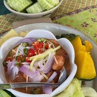 อัญชลีไทยฟู๊ดเรสเตอร์ลอง กระบี่