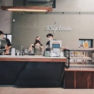 8Sixteen Cafe ถนนศรีเกษม20