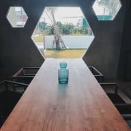 8Sixteen Cafe ถนนศรีเกษม20