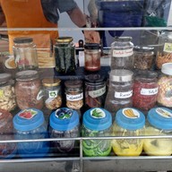 เครปแมวดำ