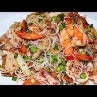 ยำขนมจีน