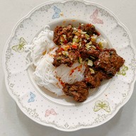 เมนูของร้าน ขนมจีนทอดมัน ท่งเชียง เจ้ปุ้ย