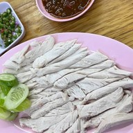 ข้าวมันไก่ 4 จ่า สาขา 2 ประชาราษบำเพ็ญ 24