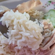 สถานีข้าวมันไก่ เจ้าแรกสูตรดั้งเดิม (สูตรไหหลำ) ฮาลาล นนทวีวิลล์ 5