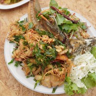 ร้านอาหารเกื้อกูล