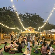 ร้านอาหารเกื้อกูล