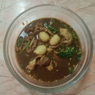 เมนูของร้าน ก๋วยเตี๋ยวเรือเฉินหลง ถนนแสงจันทร์