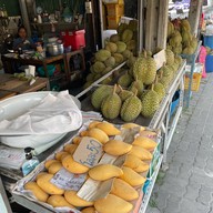 ร้านทุเรียน ข้าวเหนียวมะม่วง วัดรวก