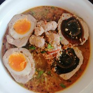 ป้าจี๊ด ก๋วยเตี๋ยวต้มยำไข่