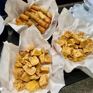 เปาะเปี๊ยะ เฮียกอย คลองแงะ