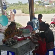 เจ๊ทัยอาหารตามสั่งโปร่งสะเก็ต