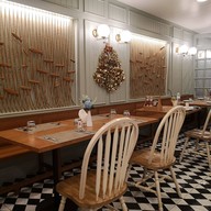 Light House Bar&Grill