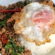 ผัดไทยลิเกร้านน้องแอร์