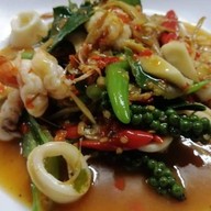 ครัวพอใจ&อีสานแซ่บ