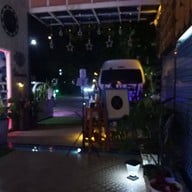 แฟตทอรี่ บูตืก โฮเทล