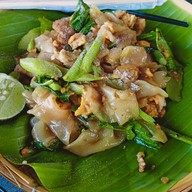 เมนูของร้าน ผัดไทยเจ๊ตุ้ม