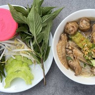 ก๋วยเตี๋ยวโกเด้ง โฮเด้ง หน้าหมู่บ้านพงษ์ศิริชัย1 (มีสาขาเดียว)