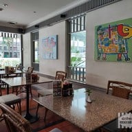 บรรยากาศ ร้านออมทอง สีลม โรงแรมสีลม ศิรินทร์ กรุงเทพ