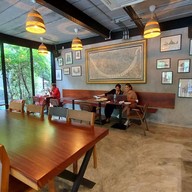 Plern Cafe & Eatery อุดมสุข34