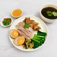 อริญอร่อย ถนนพลแสน