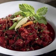 หน่อยลาบก้อย-ข้าวไข่เจียวทรงเครื่อง
