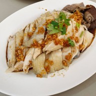 เมนูของร้าน ข้าวมันไก่ไต้ซีฮี้ (เบตง)