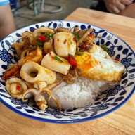 เมนูของร้าน บ้านร่มไม้ by พี่กร