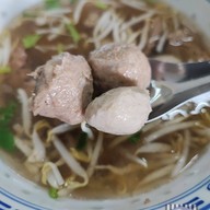 เมนูของร้าน ลูกชิ้นน้ำใสดอนเมือง