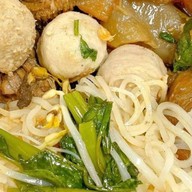 ก๋วยเตี๋ยวหม้อไฟนาย 100 ล้าน โชคชัย