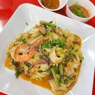สุกี้สองสหาย