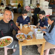 บ้านร่มไม้ by พี่กร