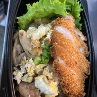 เมนูของร้าน คั่วไก่จ้า ตลาดสวัสดิการทบ สามเสน