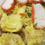 นายอู๊ดข้าวขาหมูและบะหมี่หมูแดง ก๊วยเตียวต้มยำ แสนสบาย พระราม4