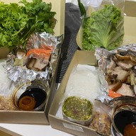 เมนูของร้าน เมี่ยงดง! 명동 (ไม่แซ่บให้ตี!) หมูสามชั้นและหมูยอ