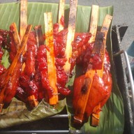 พลอย3659..ไก่ย่างพันล้านนะคะ