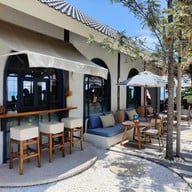 หน้าร้าน The Lunar Beach House, Pattaya