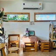 ปิ่นโต ดี คาเฟ่ 1