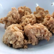 เมนูของร้าน โอชิน ต้มเลือดหมู จิงจูฉ่าย