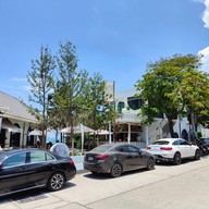 หน้าร้าน The Lunar Beach House, Pattaya