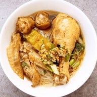 ก๋วยเตี๋ยวโกเด้ง โฮเด้ง หน้าหมู่บ้านพงษ์ศิริชัย1 (มีสาขาเดียว)
