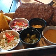เมนูของร้าน Rolling Ribs Brew Bar & BBQ