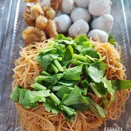 เมนูของร้าน เจ๊เกียง เย็นตาโฟต้มยำ หมู่บ้านปาริชาติ หมู่บ้านปาริชาติ 345