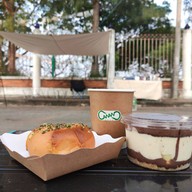 Anan everything สาขารถเข็นหน้าร้านGlam