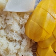 เจ๊แต๋ม ทุเรียนคัดพิเศษเกรดพรีเมียม นวนคร